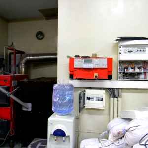 Установка твердотопливного котла Рабочая